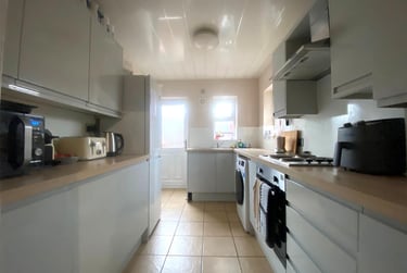 3 bed flat, Warwick Street, Shieldfield, Newcastle, NE65AR - Image 3